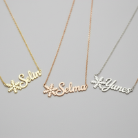 Kişiye Özel Kar Tanesi  Detaylı İsim Kolye