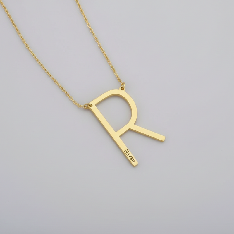 Büyük Harf Kolyesi