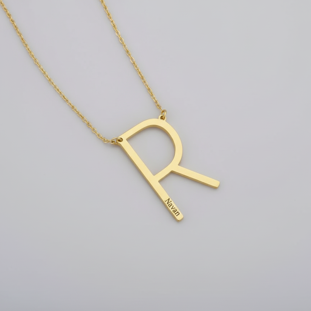 Büyük Harf Kolyesi