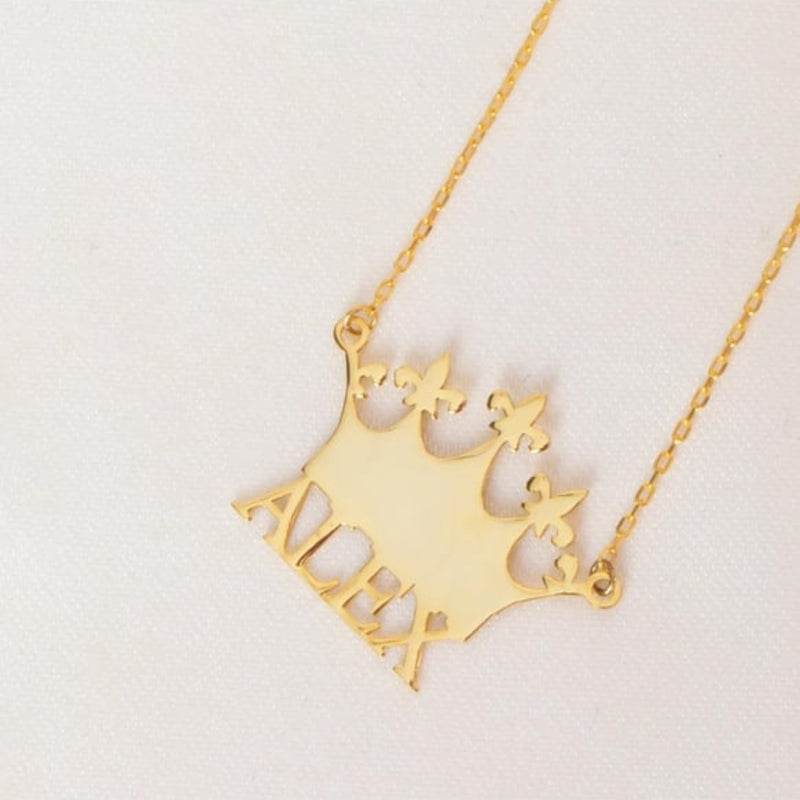 Kişiselleştirilebilir Taç İsimli Kolye