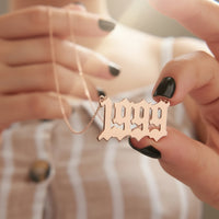 Modern Blok Harf Kolye