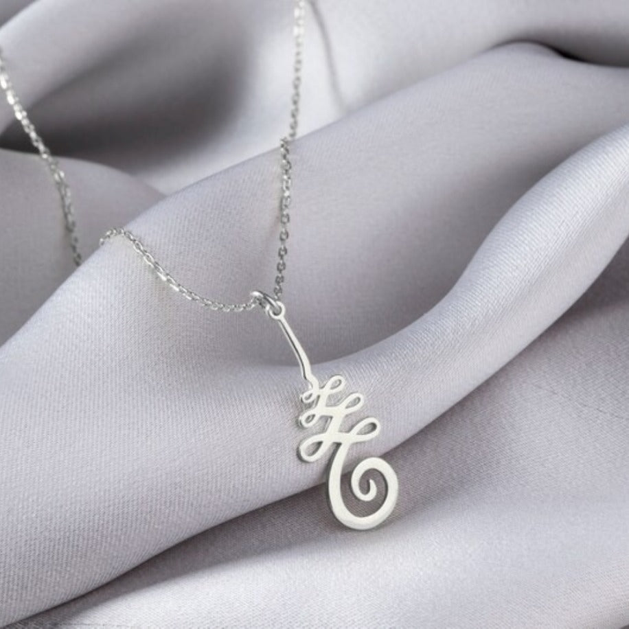 Navan Sembol Kolye – 925 Ayar Gümüş - Navan